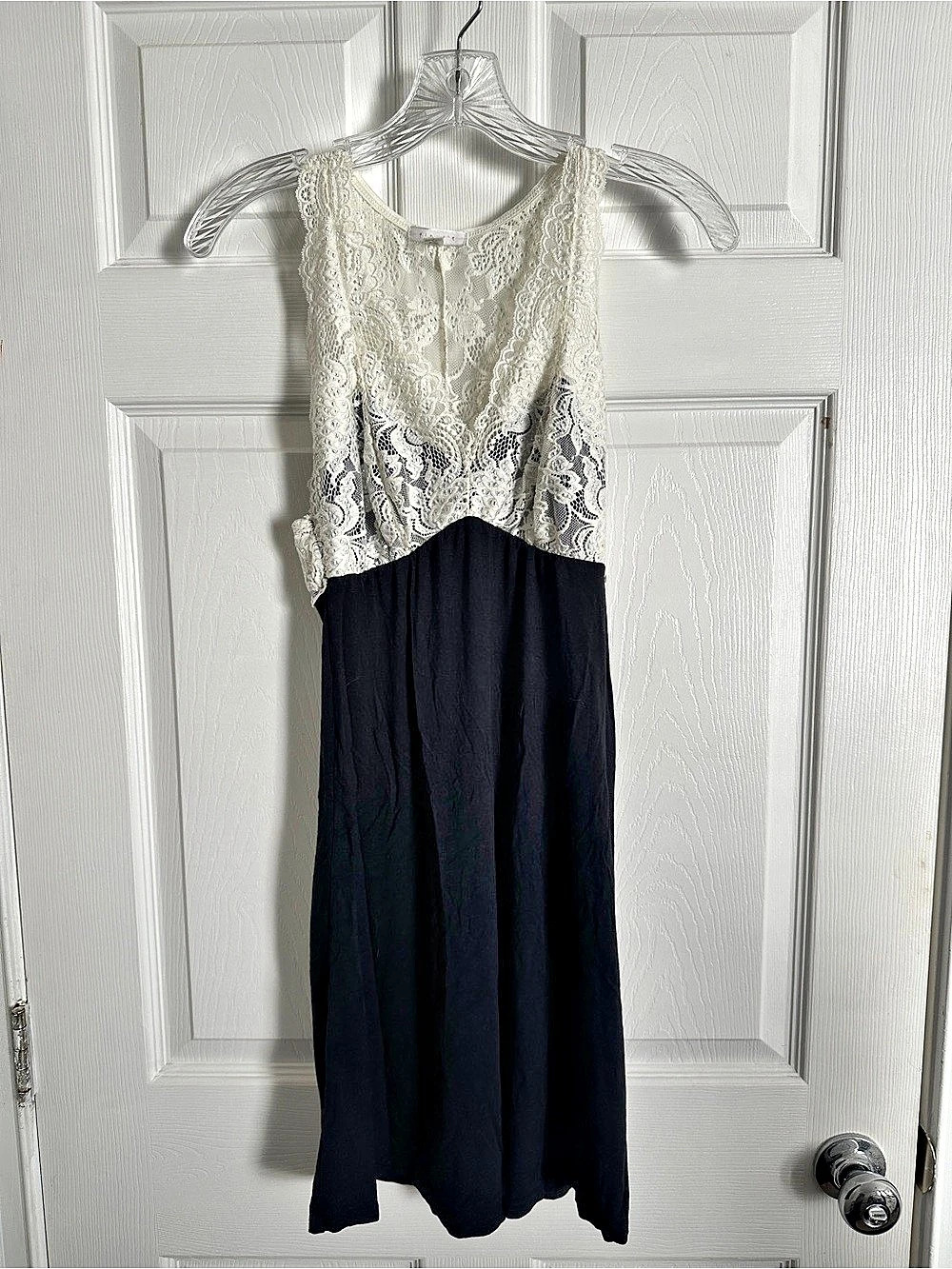 Fleur’t Lace Slip in Black & White Size Medium Like New